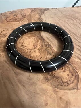 Vintage 1970s handpainted Wooden Bangle Bracelet